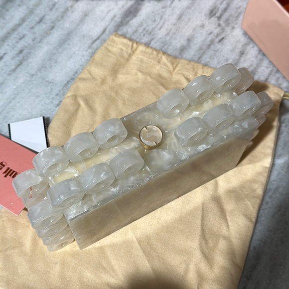 CULT GAIA Harlow Clutch in "Pearl" - Picture 9 of 16